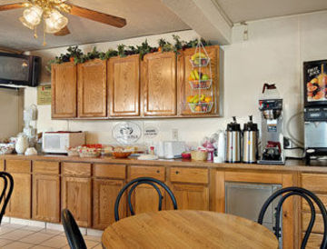 Super 8 By Wyndham Park City/North Wichita Area Extérieur photo